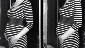 woman 13 weeks pregnant with twins