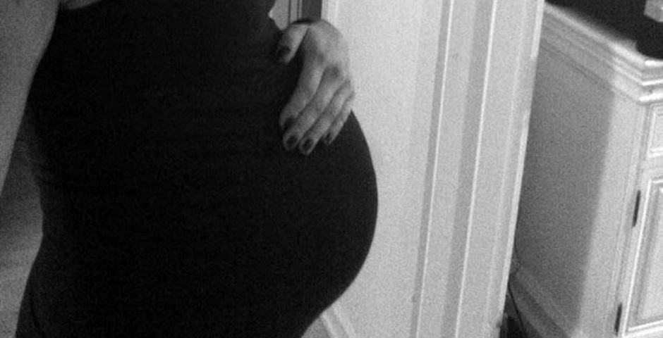 28 Weeks Pregnant With Twins Twin Pregnancy Week By Week About Twins