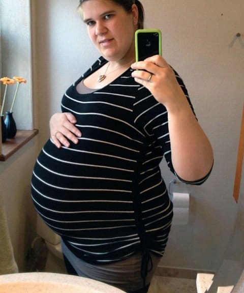 29 Weeks Pregnant With Twins Symptoms Baby