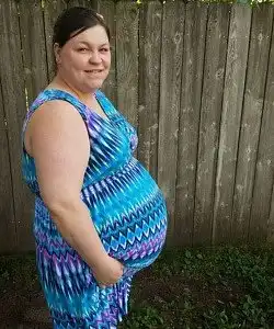 twin pregnancy belly