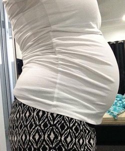 twin pregnancy belly