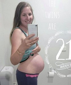 twin pregnancy belly