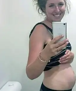 twin pregnancy belly