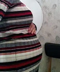 twin pregnancy belly