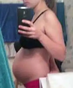 twin pregnancy belly