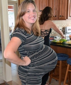 twin pregnancy belly