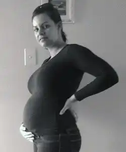 twin pregnancy belly