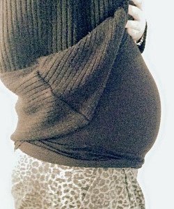 twin pregnancy belly