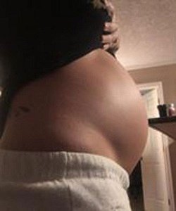 twin pregnancy belly