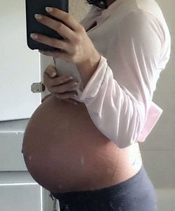 25 Weeks Pregnant With Twins What To Expect Symptoms Belly Pictures About Twins