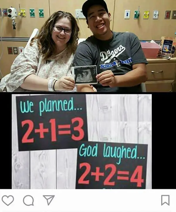 twin pregnancy announcement