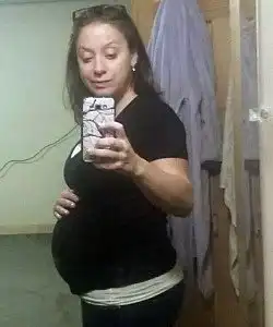 twin pregnancy belly