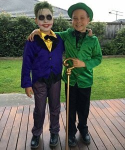 twin Halloween costumes