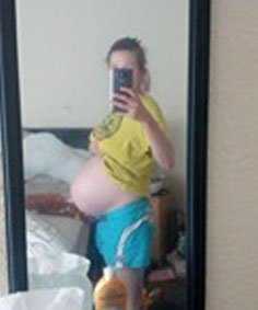 twin pregnancy belly