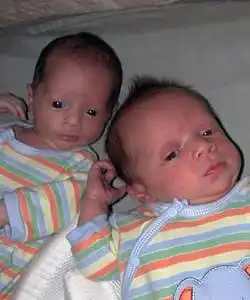 twins born at 36 weeks