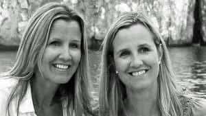 lynn lorenz and twin sister Lisa